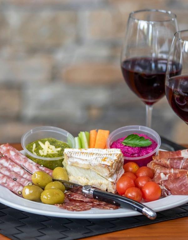 Tasmanian Produce with Local Wines