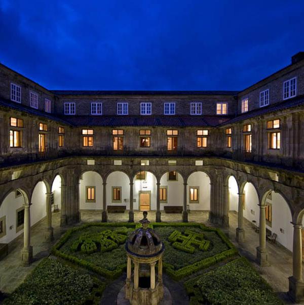 Parador de Santiago de Compostela Courtyard at Night