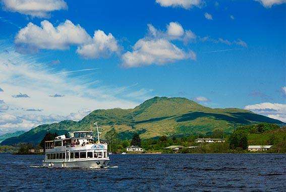 Cruise on Loch Lomond – Scenic Boat Tour in the Scottish Highlands